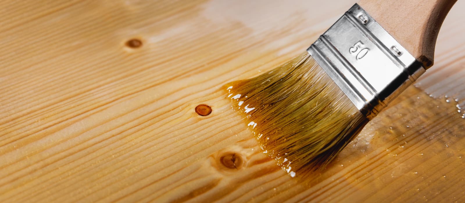 Come usare l&rsquo;impregnante per legno da interno